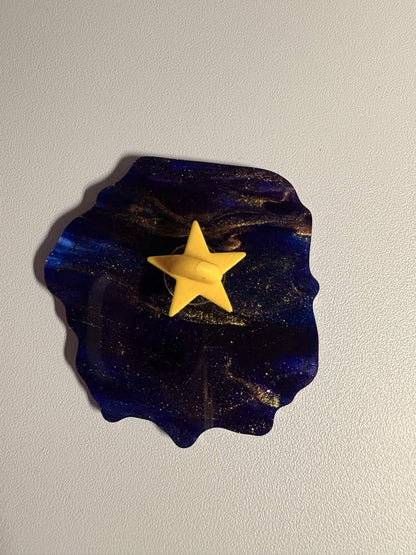 Zatanna | Blue Pearl Acrylic Pin
